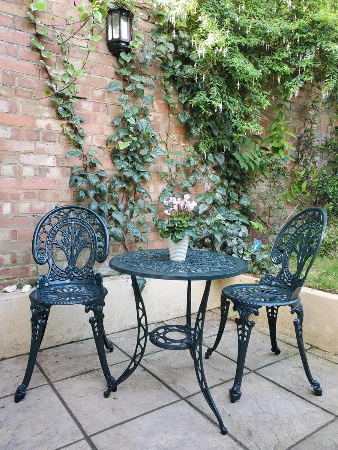 Spacious Refurbished Flat With A Garden Near Tube, Train, Thames And The City Center London Exterior photo